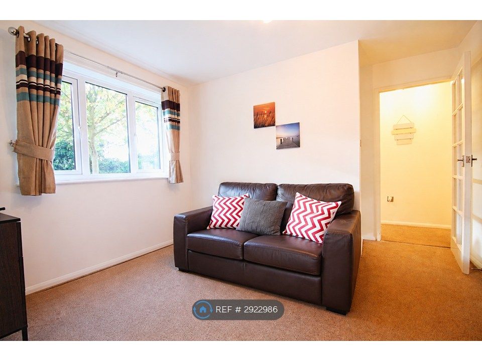Property photo 2 of 6