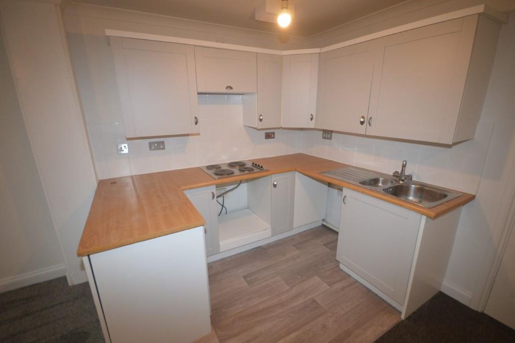 Property photo 3 of 6 Dsc_0029 (Medium).Jpg