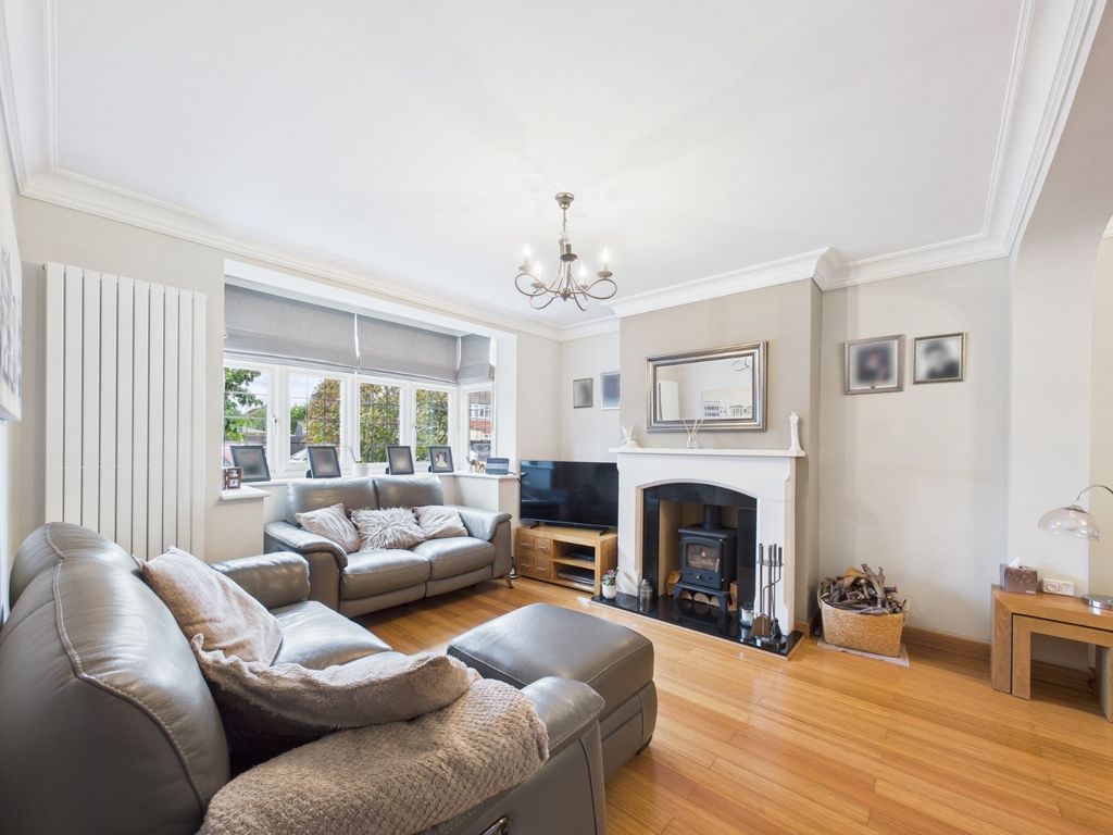 Property photo 2 of 18 Picture No. 01