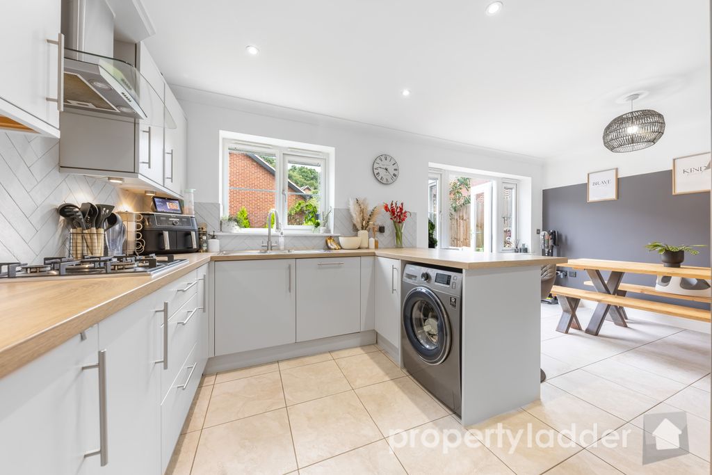 Property photo 3 of 29 Pl-22