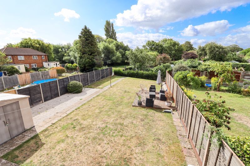 Property photo 3 of 17 Garden
