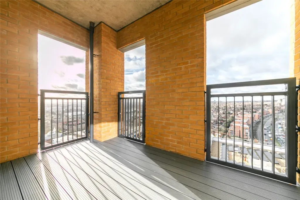 Property photo 1 of 10