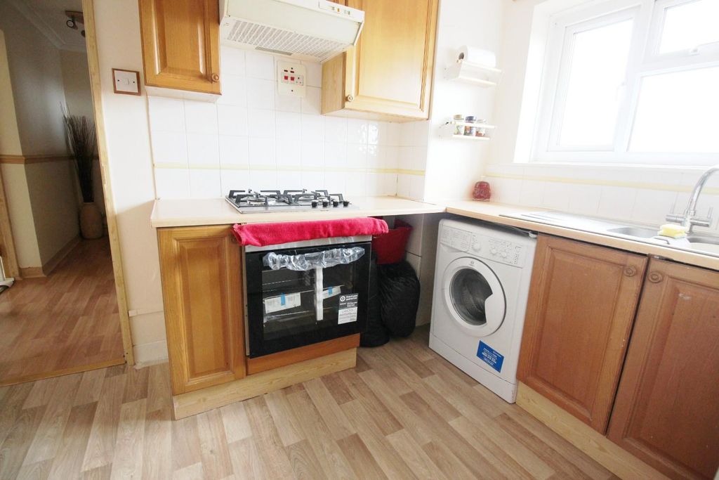 Property photo 3 of 9 Img_4458_Pe.Jpg