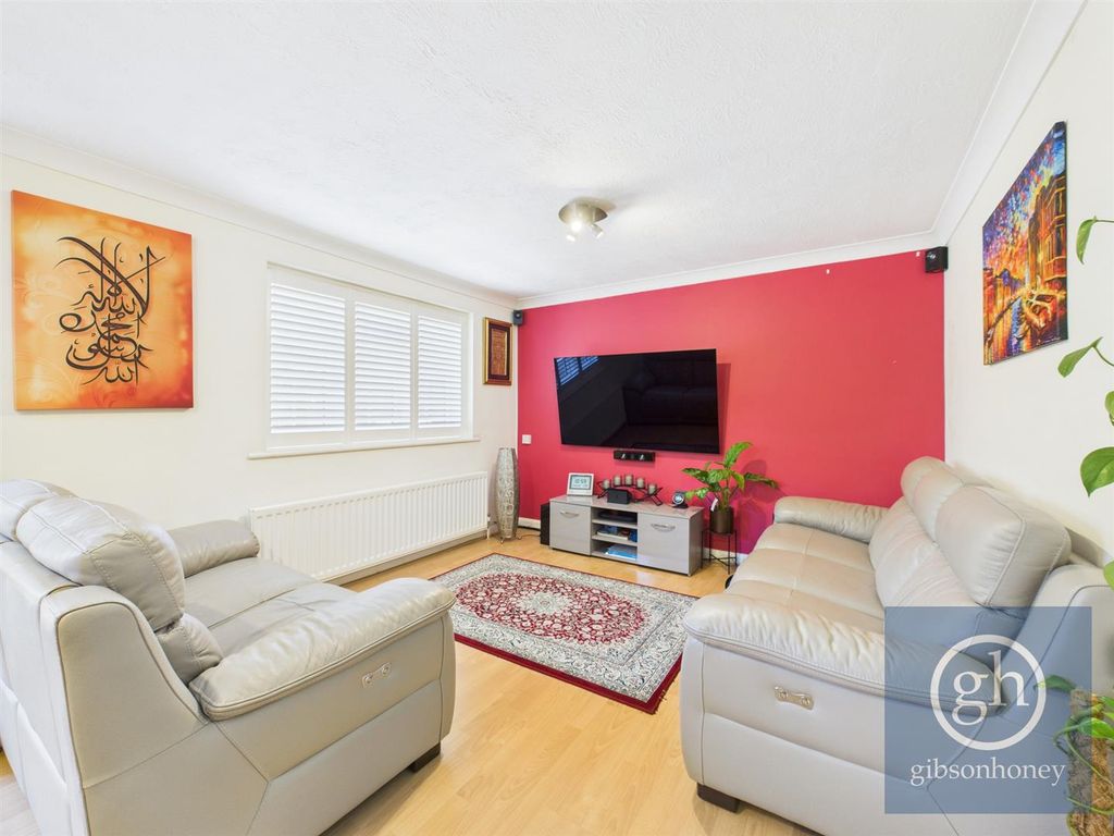 Property photo 2 of 15 Cam05080G0-Pr0155-Still013.Jpg