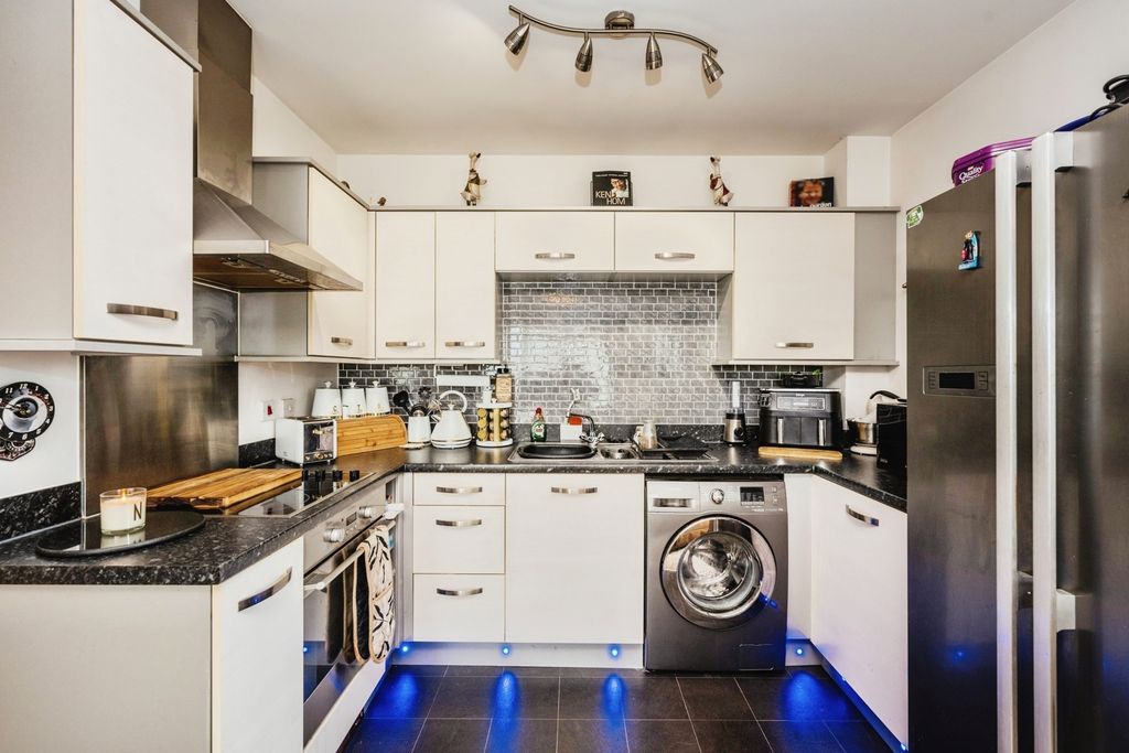 Property photo 3 of 18 Photo