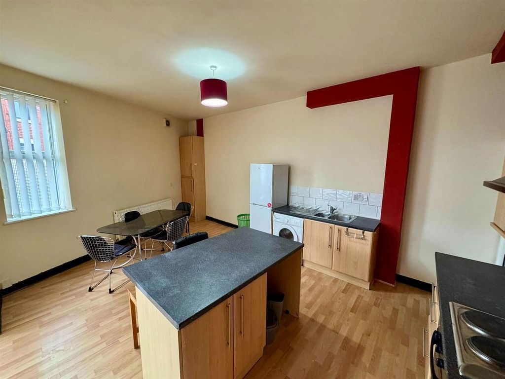 Property photo 3 of 7 55Churchroad-2Da0F55d495F9c2B0B748dc8c26Dcedf.Jpg
