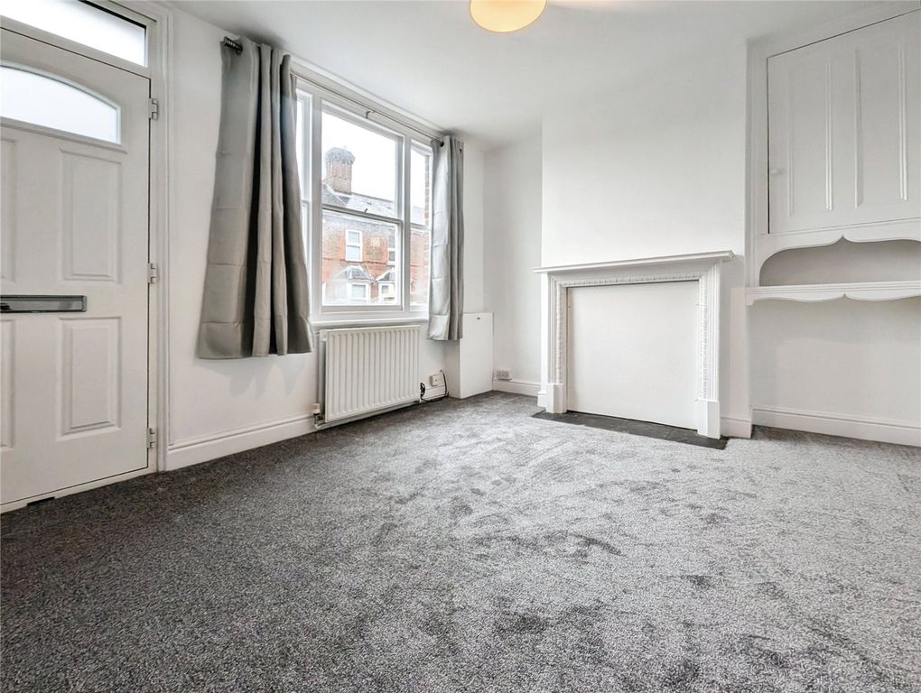 Property photo 2 of 20 c33B0187-1000084593