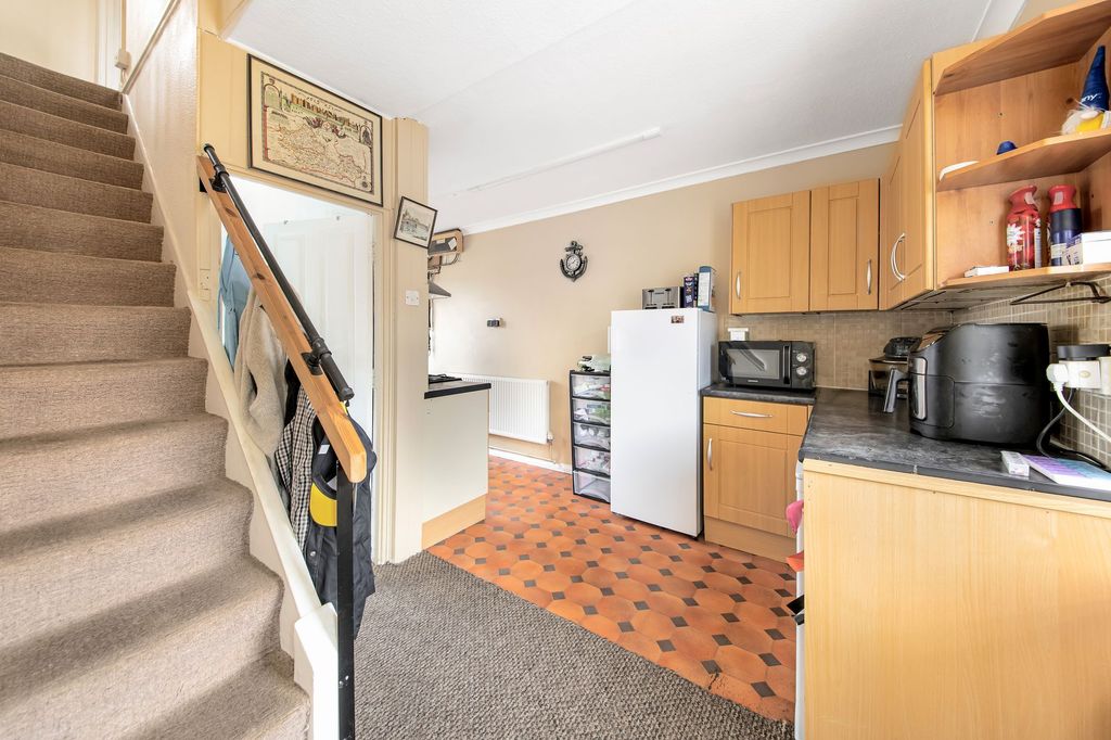 Property photo 3 of 20