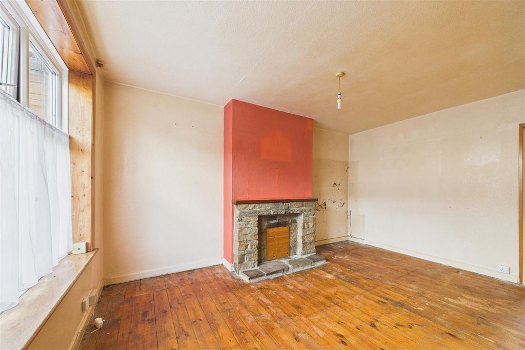 Property photo 2 of 15 Cam01894G0-Pr0244-Still008.Jpg