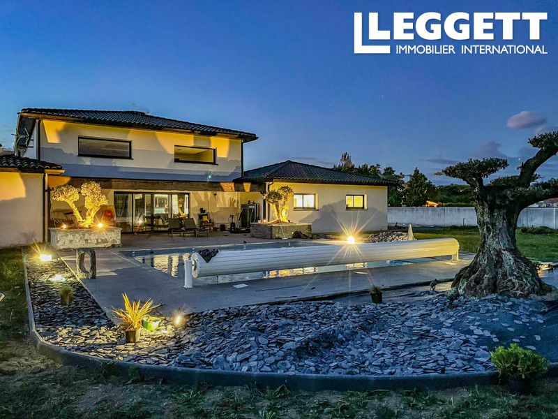 Property photo 3 of 10