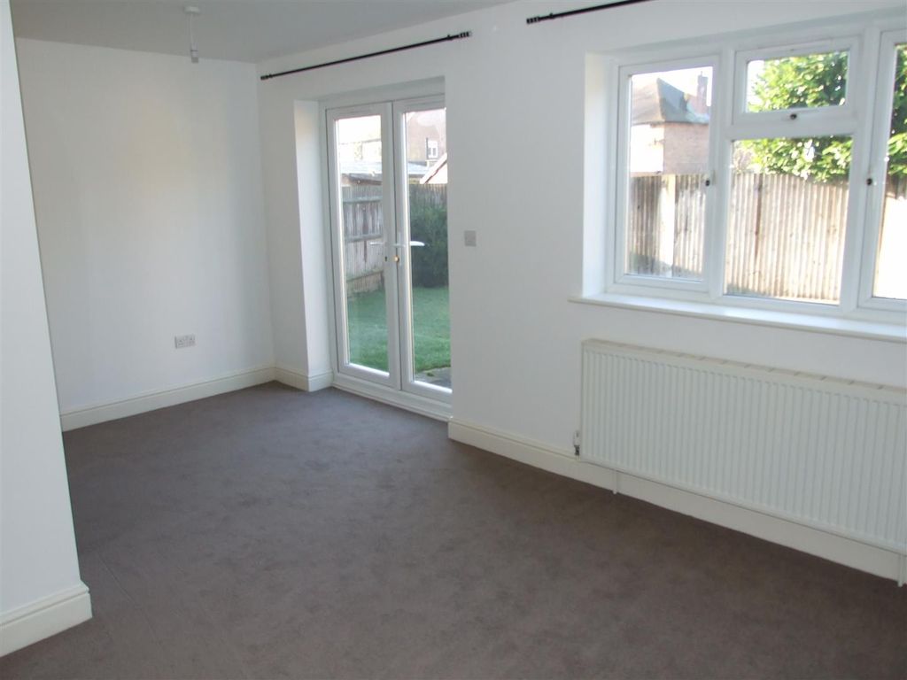 Property photo 3 of 9 30A Georgelands 008.Jpg