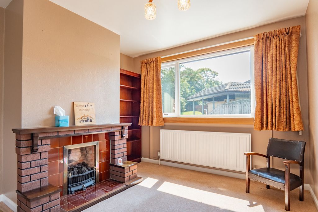 Property photo 2 of 35