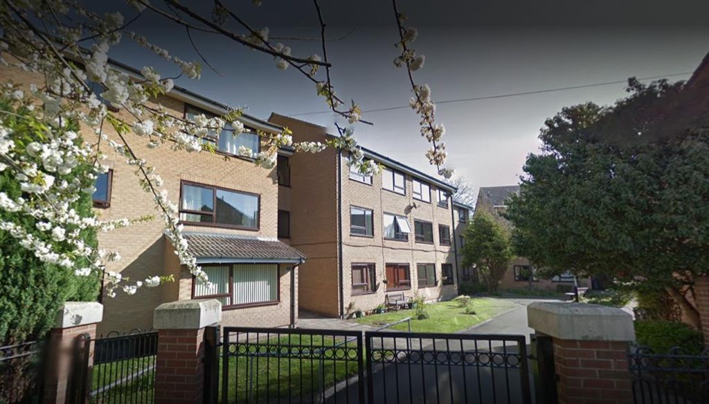 Property photo 1 of 2