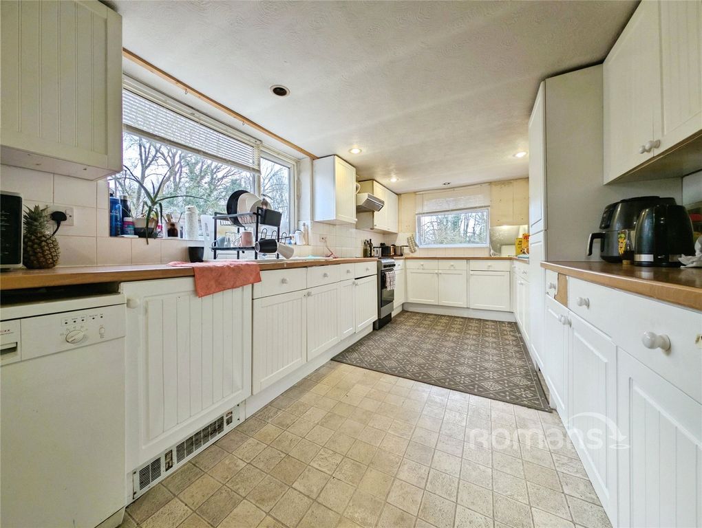 Property photo 3 of 14 Picture No. 25