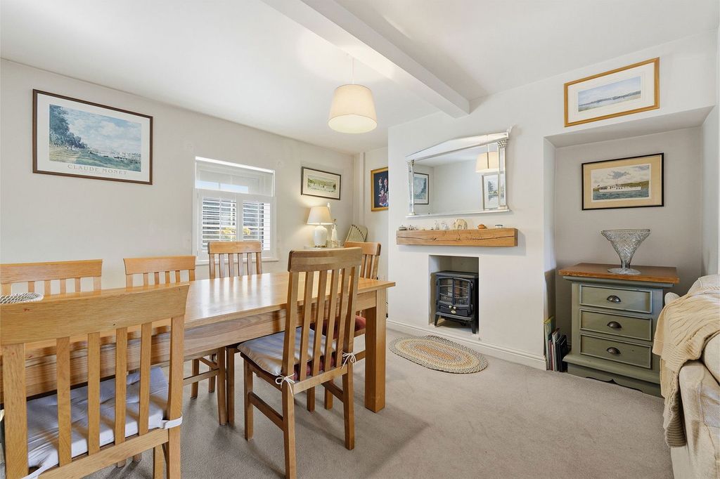 Property photo 3 of 29