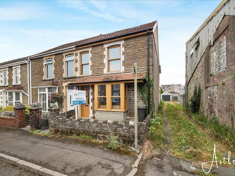 Property photo 1 of 16 Main Dwelling