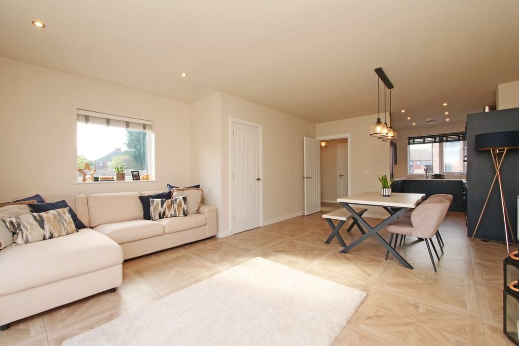Property photo 3 of 26