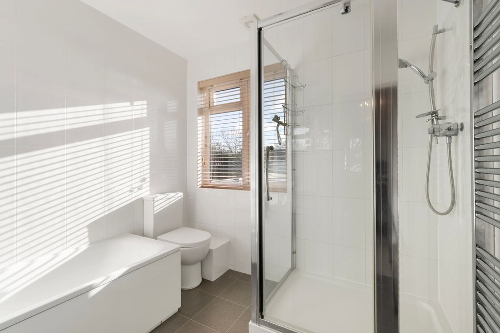 Property photo 3 of 10 Picture No. 02