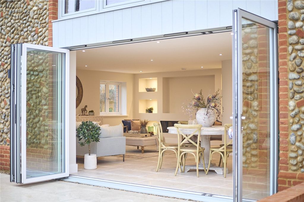 Property photo 3 of 39 Picture No. 82