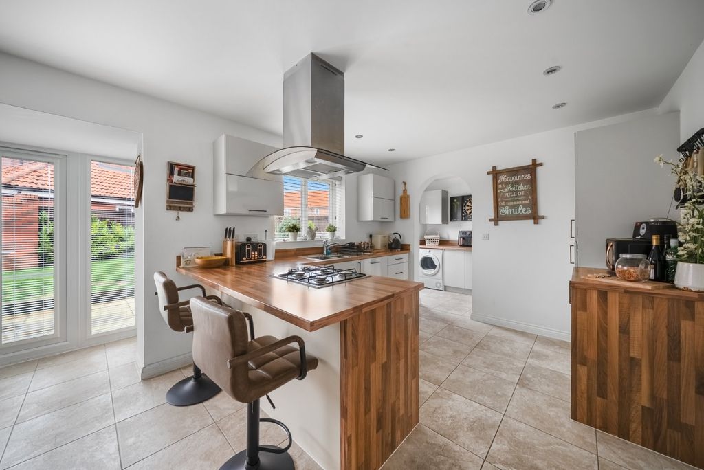 Property photo 3 of 16 Picture No. 05