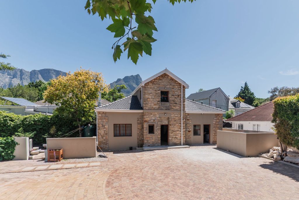 Property photo 2 of 22 Kw1719737