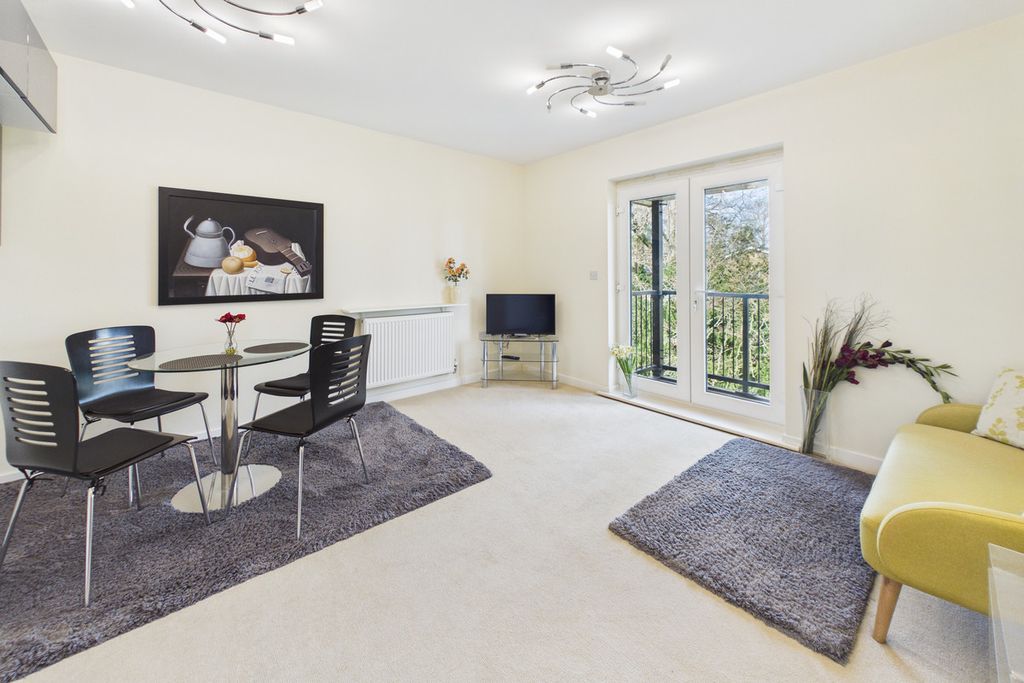 Property photo 2 of 19