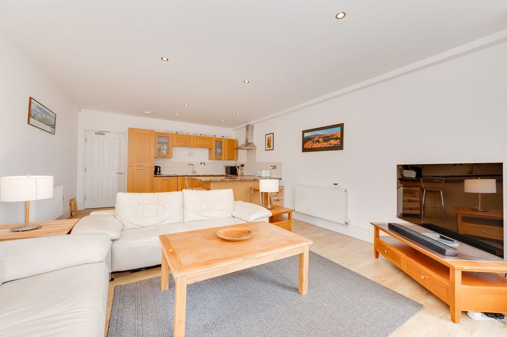 Additional image 4 of 2 bed flat for saleWestbourne Road, Westbourne Manor S10
