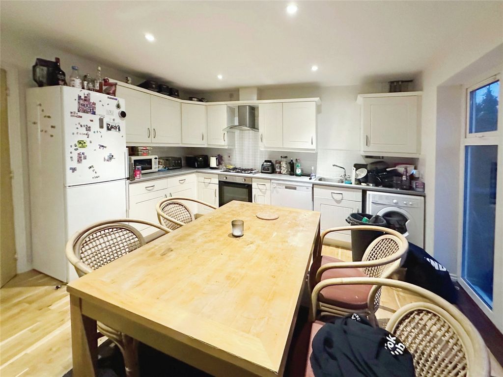 Property photo 2 of 16 Kitchen