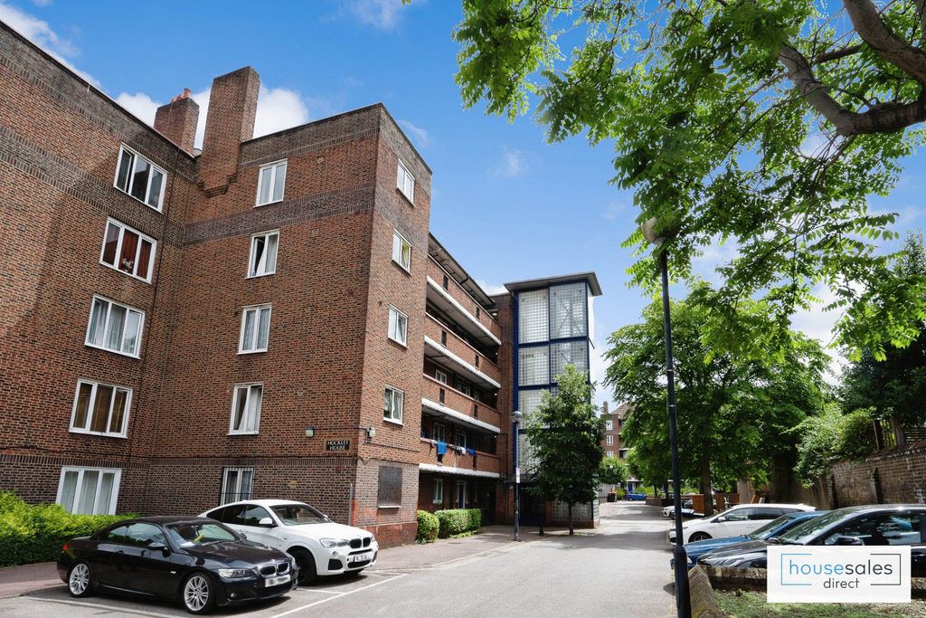 Property photo 1 of 11