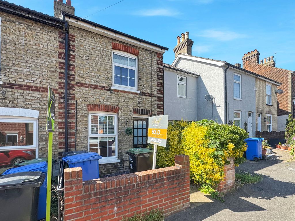 Property photo 1 of 12