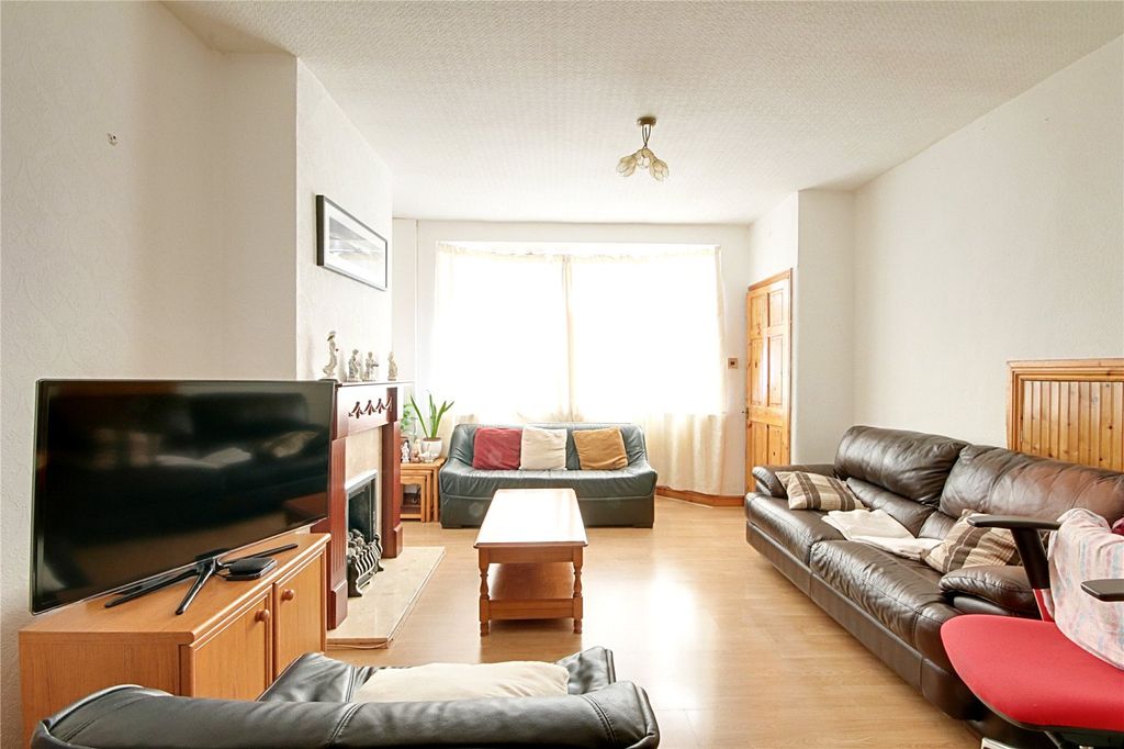 Property photo 2 of 10 Picture No. 05