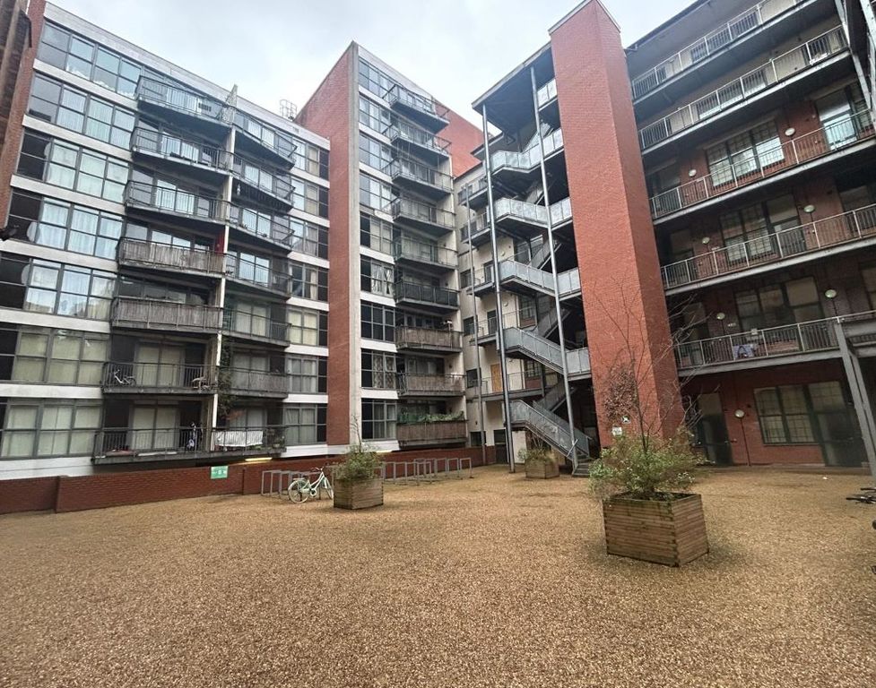 Property photo 2 of 8