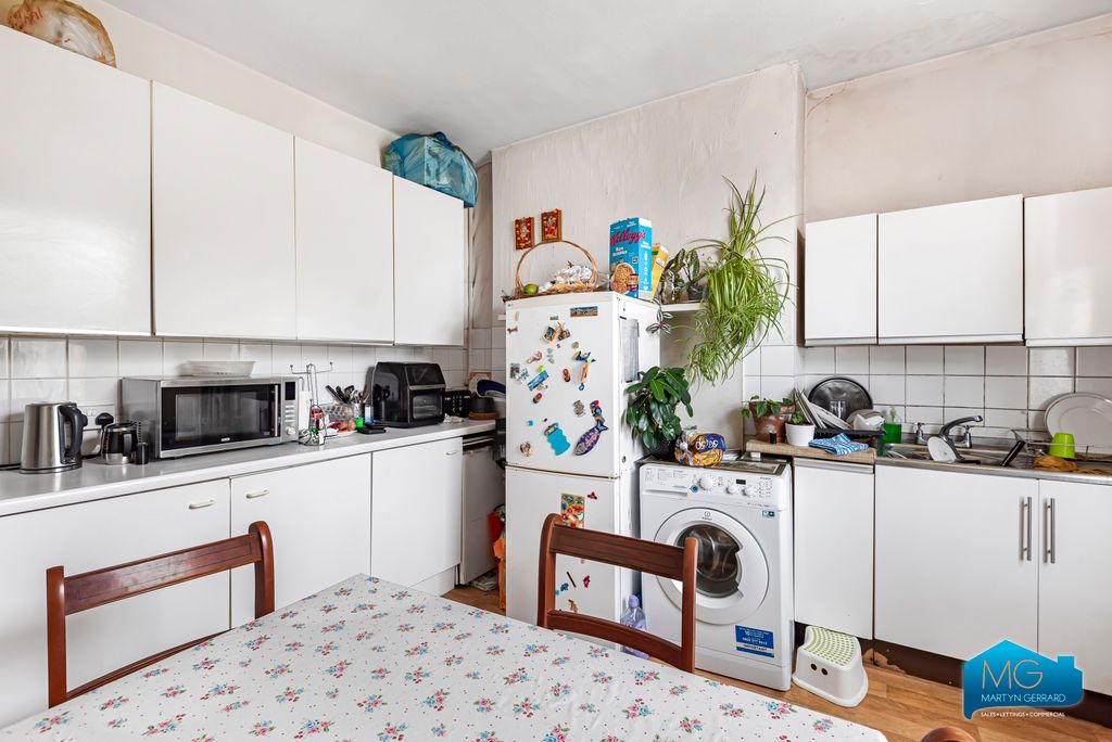 Property photo 2 of 13 Picture No. 04