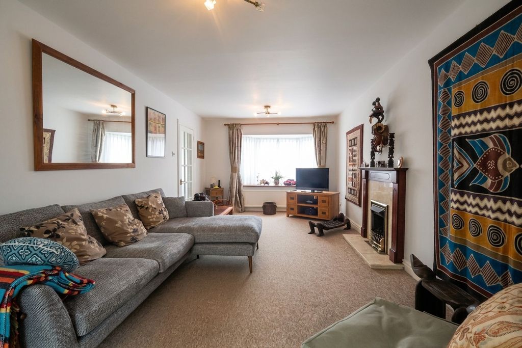 Property photo 3 of 15