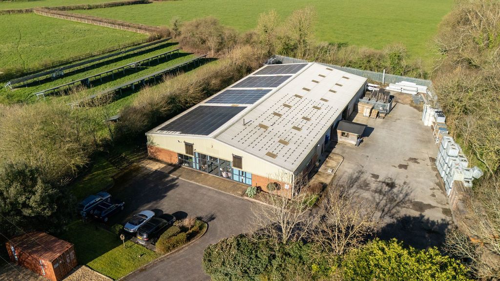 Property photo 1 of 21 Photo 6