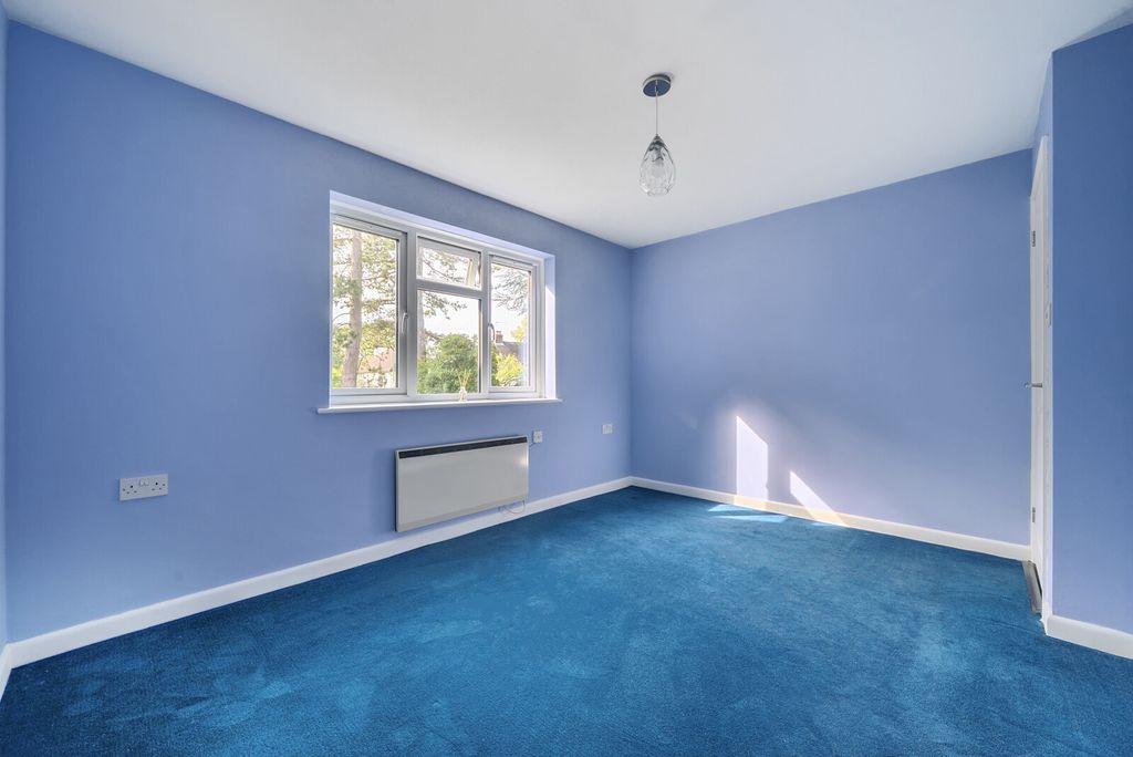 Property photo 2 of 14 1334446-9-6893B7d...