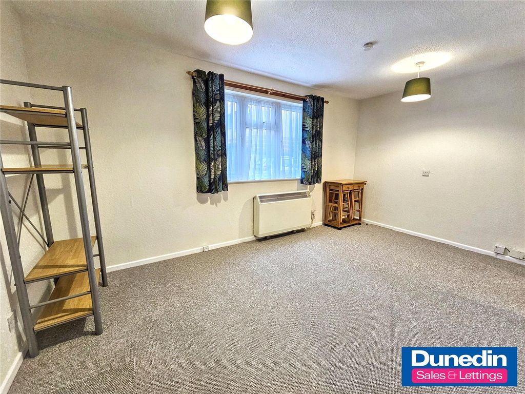 Property photo 2 of 13 Picture No. 09