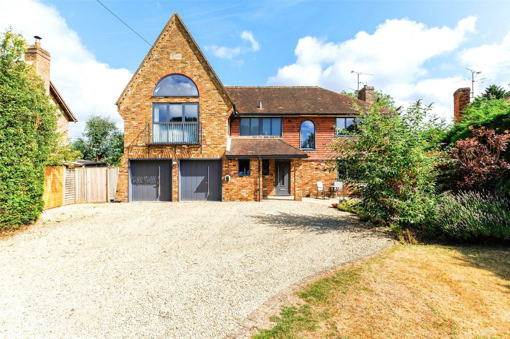 Property photo 3 of 24 Picture No. 02