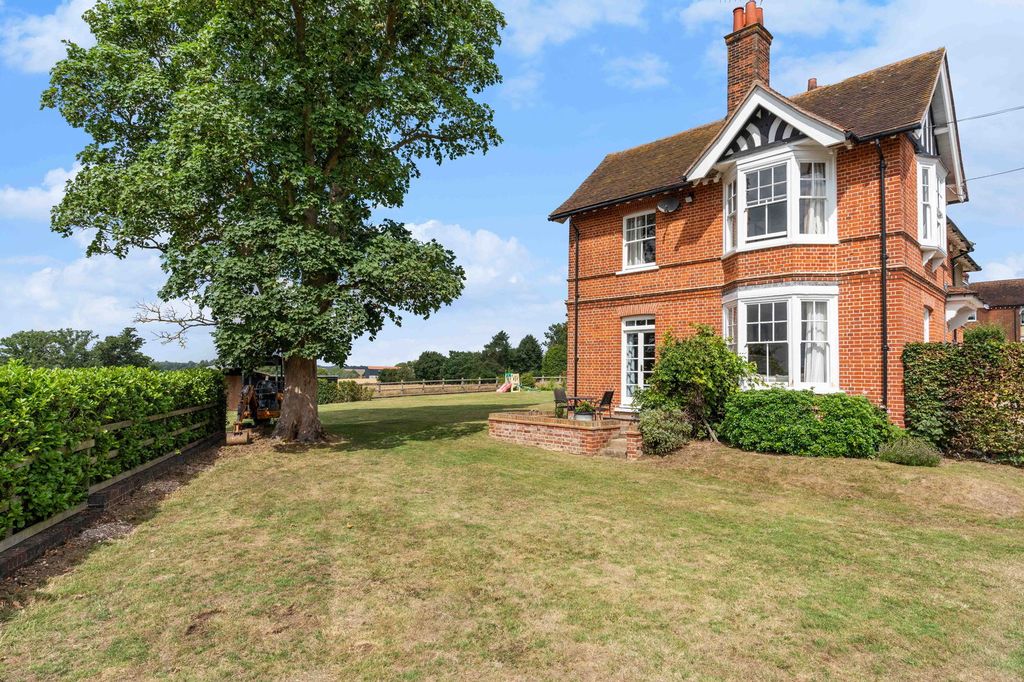 Property photo 3 of 40