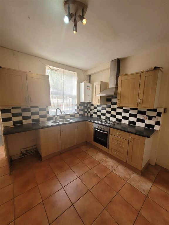 Property photo 3 of 8 6.Jpg