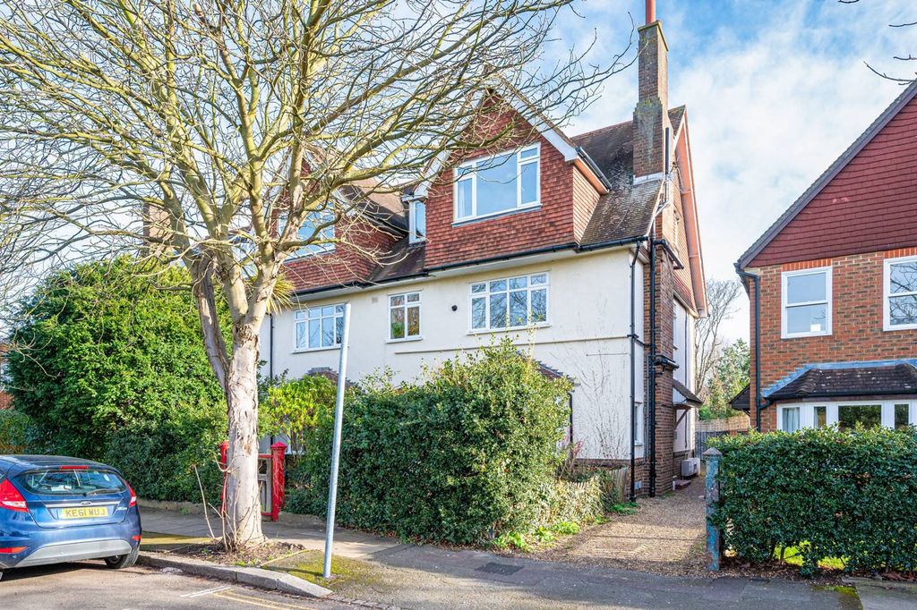 Property photo 1 of 10