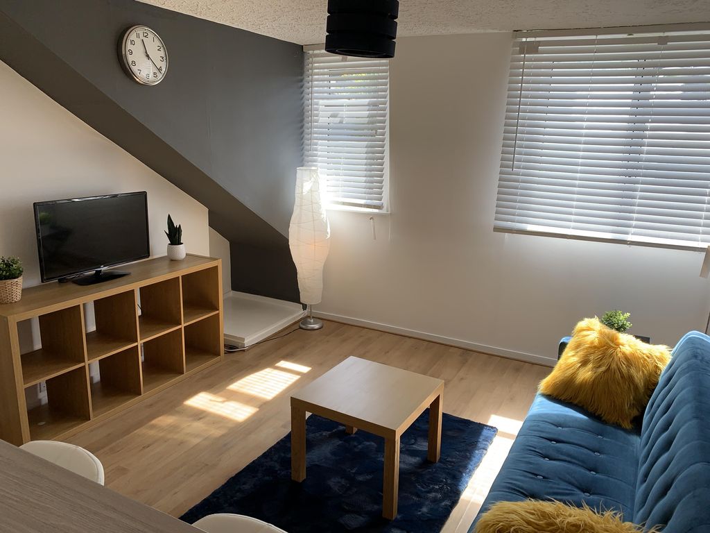 Property photo 1 of 5