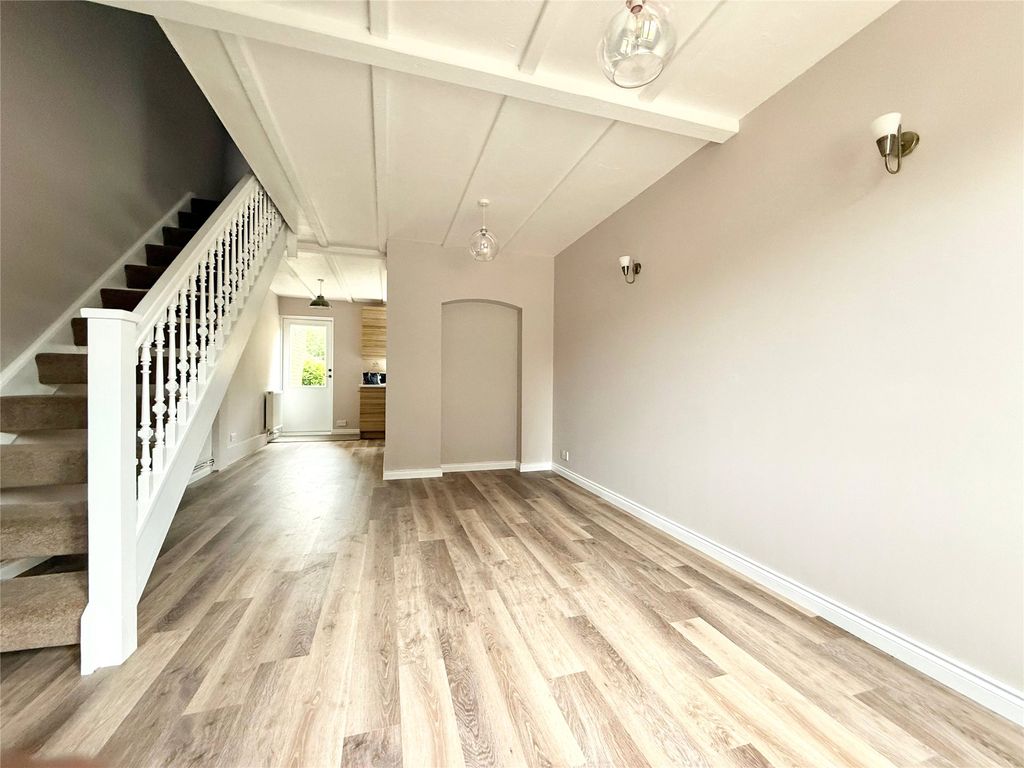 Property photo 3 of 11 Picture No. 08