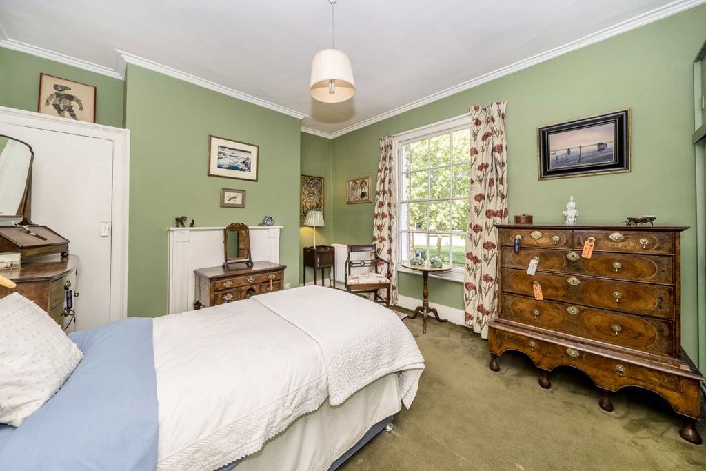 Property photo 2 of 4