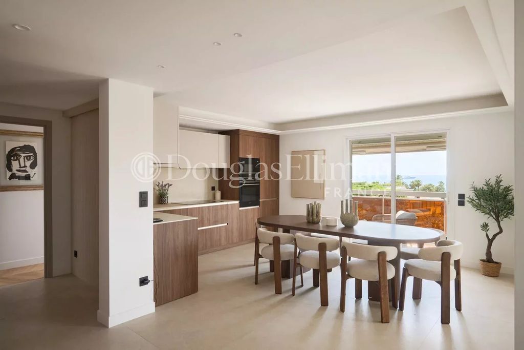 Property photo 2 of 33