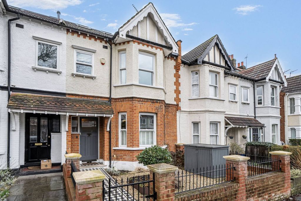 Property photo 2 of 20