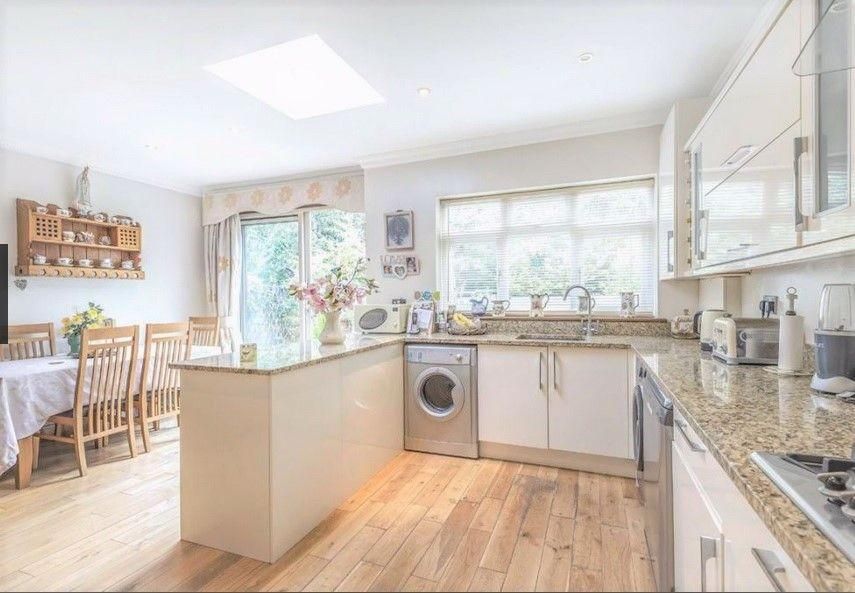 Property photo 2 of 9 Gallery