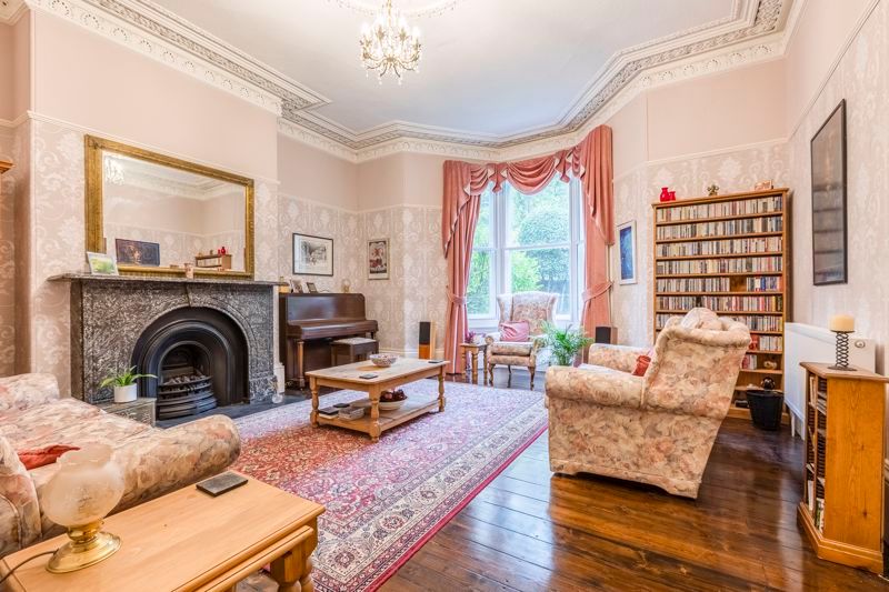 Property photo 2 of 19 Photo 4