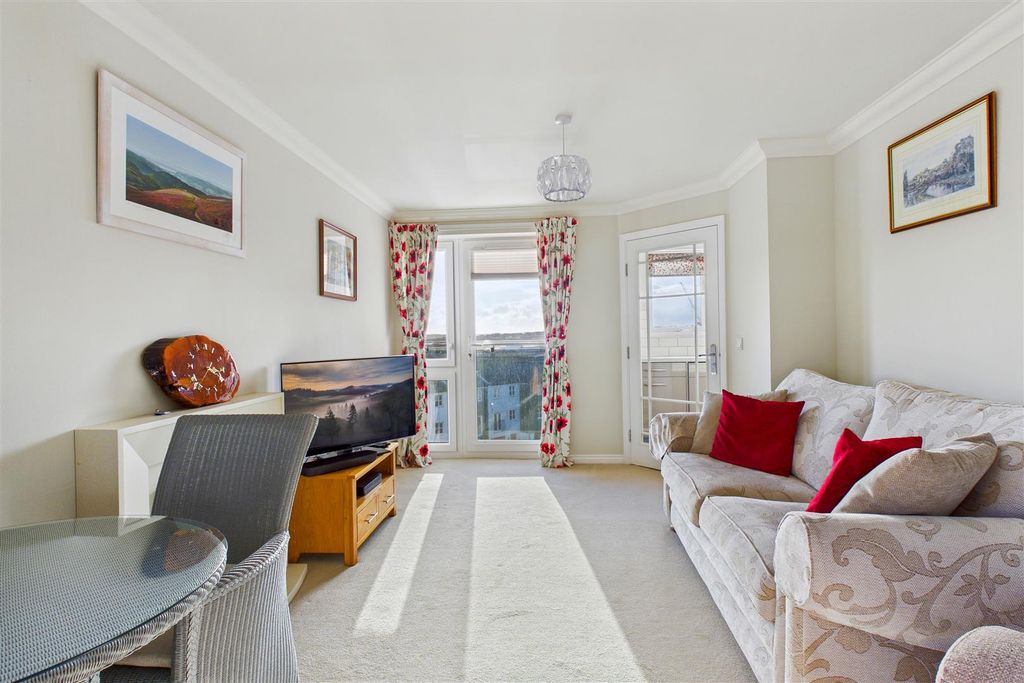 Property photo 2 of 13 Living Room