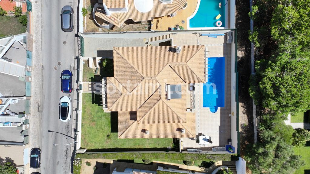 Property photo 1 of 48